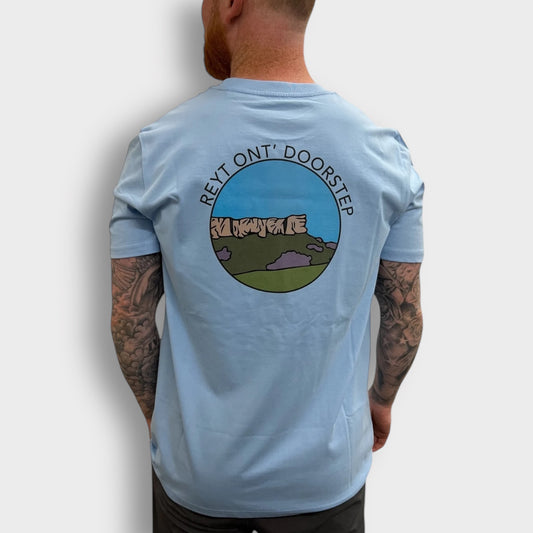 Reyt Ont Doorstep - Yorkshire Slang Art Unisex T-Shirt - Luke Horton