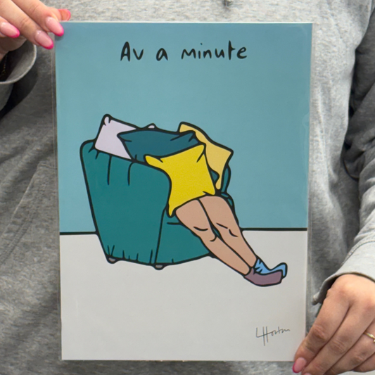 Av A Minute- Art Print - Luke Horton